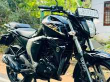 Yamaha Fz Version 2.0 2015 Motorbike