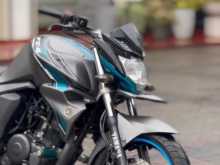 Yamaha FZ Version 2.0 2017 Motorbike