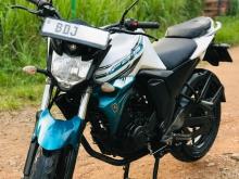 Yamaha FZ Version 2.0 2015 Motorbike