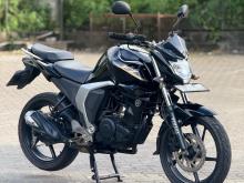 Yamaha FZ Version 2.0 2015 Motorbike