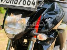 https://riyasewana.com/uploads/yamaha-fz-version-1812343319824.jpg