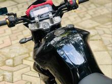 https://riyasewana.com/uploads/yamaha-fz-version-2-0-2018022024132.jpg