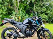https://riyasewana.com/uploads/yamaha-fz-version-321561313192.jpg