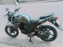 https://riyasewana.com/uploads/yamaha-fz-version-71444213862.jpg