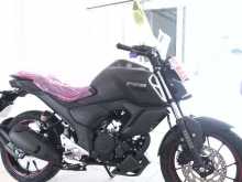 https://riyasewana.com/uploads/yamaha-fz-version-71552544522.jpg