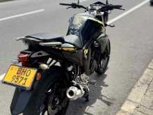 https://riyasewana.com/uploads/yamaha-fzs-v2-306342622183.jpg