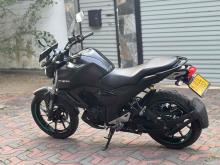 https://riyasewana.com/uploads/yamaha-fzs-v3-107400624601.jpg