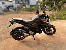 https://riyasewana.com/uploads/yamaha-fzs-v3-228223422603.jpg