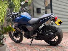 https://riyasewana.com/uploads/yamaha-fzs-v3-2319404424381.jpg