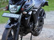 Yamaha FzV2 2017 Motorbike