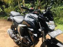 https://riyasewana.com/uploads/yamaha-fzv2-3014150722233.jpg