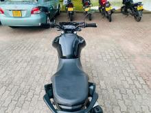 https://riyasewana.com/uploads/yamaha-fzv3-152303146854.jpg