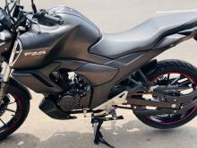 Yamaha FZV4 2025 Motorbike