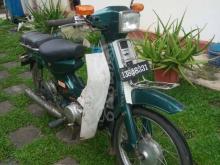 Yamaha Mate 1995 Motorbike