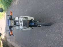 Yamaha Mate 1995 Motorbike