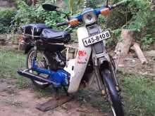 Yamaha Mate 1996 Motorbike