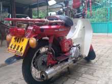 https://riyasewana.com/uploads/yamaha-mate-50-212163113201.jpg