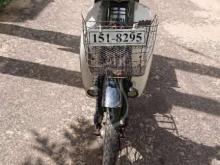 Yamaha Mate 1995 Motorbike