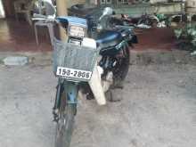 Yamaha Mate 1998 Motorbike