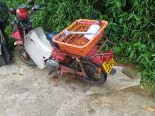 https://riyasewana.com/uploads/yamaha-mate-90-201032134812.jpg