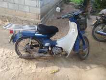 Yamaha Mate 1994 Motorbike