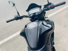 https://riyasewana.com/uploads/yamaha-mt-15-281302551235.jpg