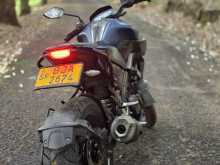 https://riyasewana.com/uploads/yamaha-mt-15-71117224592.jpg