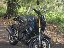 https://riyasewana.com/uploads/yamaha-mt-15-71118146516.jpg
