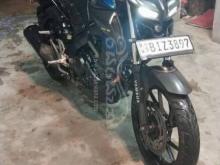 https://riyasewana.com/uploads/yamaha-mt15-1384915643548.jpg