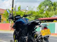 https://riyasewana.com/uploads/yamaha-mt15-1411245513563.jpg