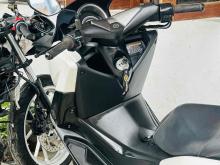 https://riyasewana.com/uploads/yamaha-n-max-61275524083.jpg
