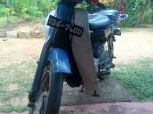 Yamaha Mate 2002 Motorbike