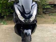 https://riyasewana.com/uploads/yamaha-pcx-2112393622202.jpg
