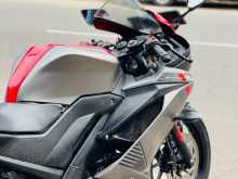 https://riyasewana.com/uploads/yamaha-r-15-181040301142.jpg