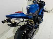 https://riyasewana.com/uploads/yamaha-r1-149094622893.jpg
