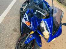 https://riyasewana.com/uploads/yamaha-r1-1611594222962.jpg