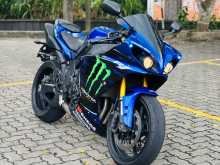 Yamaha R1 2012 Motorbike