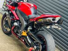 https://riyasewana.com/uploads/yamaha-r1-19483713024.jpg