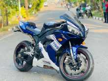 Yamaha R1 2008 Motorbike