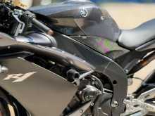 https://riyasewana.com/uploads/yamaha-r1-31902064073.jpg