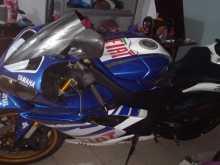 Yamaha R1 2008 Motorbike