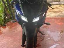 https://riyasewana.com/uploads/yamaha-r15-1410402422713.jpg
