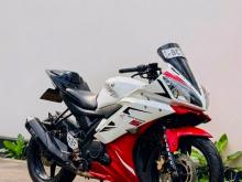 Yamaha R15 2016 Motorbike