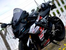 Yamaha R15 2025 Motorbike