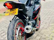 https://riyasewana.com/uploads/yamaha-r15-2617472913402.jpg