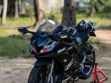 Yamaha R15 2020 Motorbike