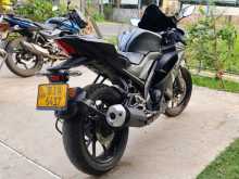https://riyasewana.com/uploads/yamaha-r15-2720270013613.jpg