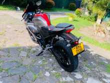 https://riyasewana.com/uploads/yamaha-r15-2910530813034.jpg