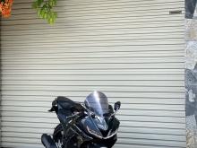 Yamaha R15 2018 Motorbike