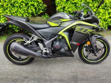 Yamaha R15 2018 Motorbike